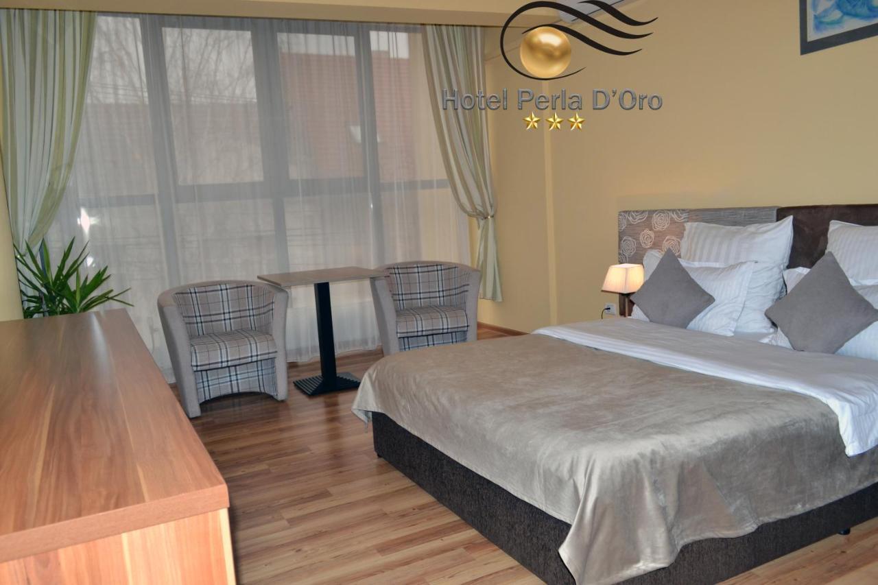 טימישוארה Hotel Perla D'Oro מראה חיצוני תמונה