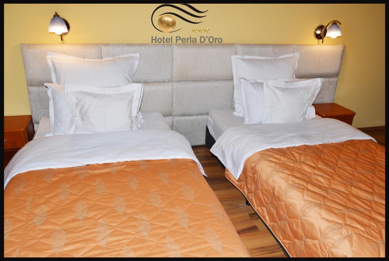 טימישוארה Hotel Perla D'Oro מראה חיצוני תמונה