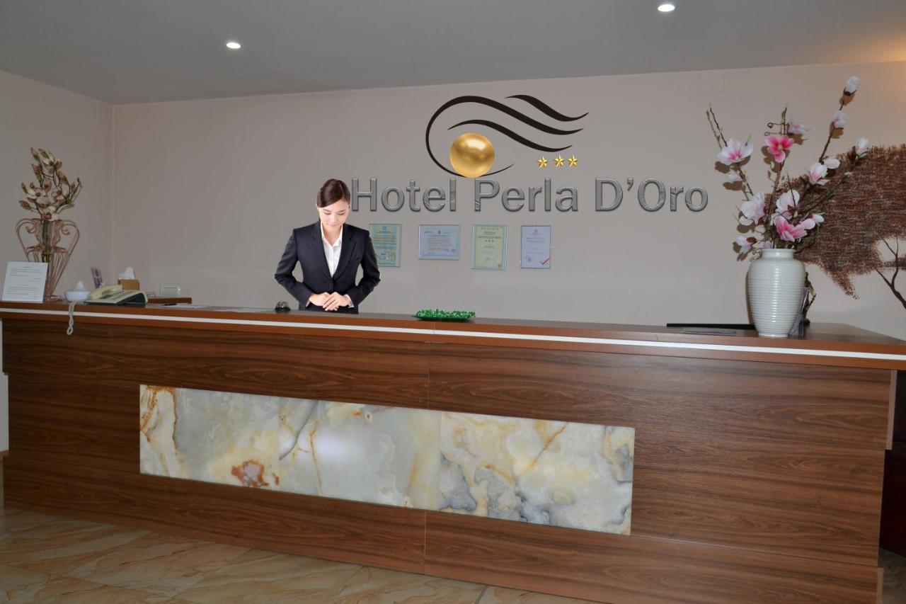 טימישוארה Hotel Perla D'Oro מראה חיצוני תמונה